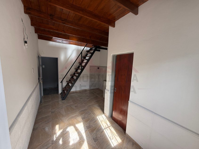Departamento 1 dorm. A una cuadra del Centro de la Ciudad! - Calle Tomas Guido e/ Soloeta y Saavedra.